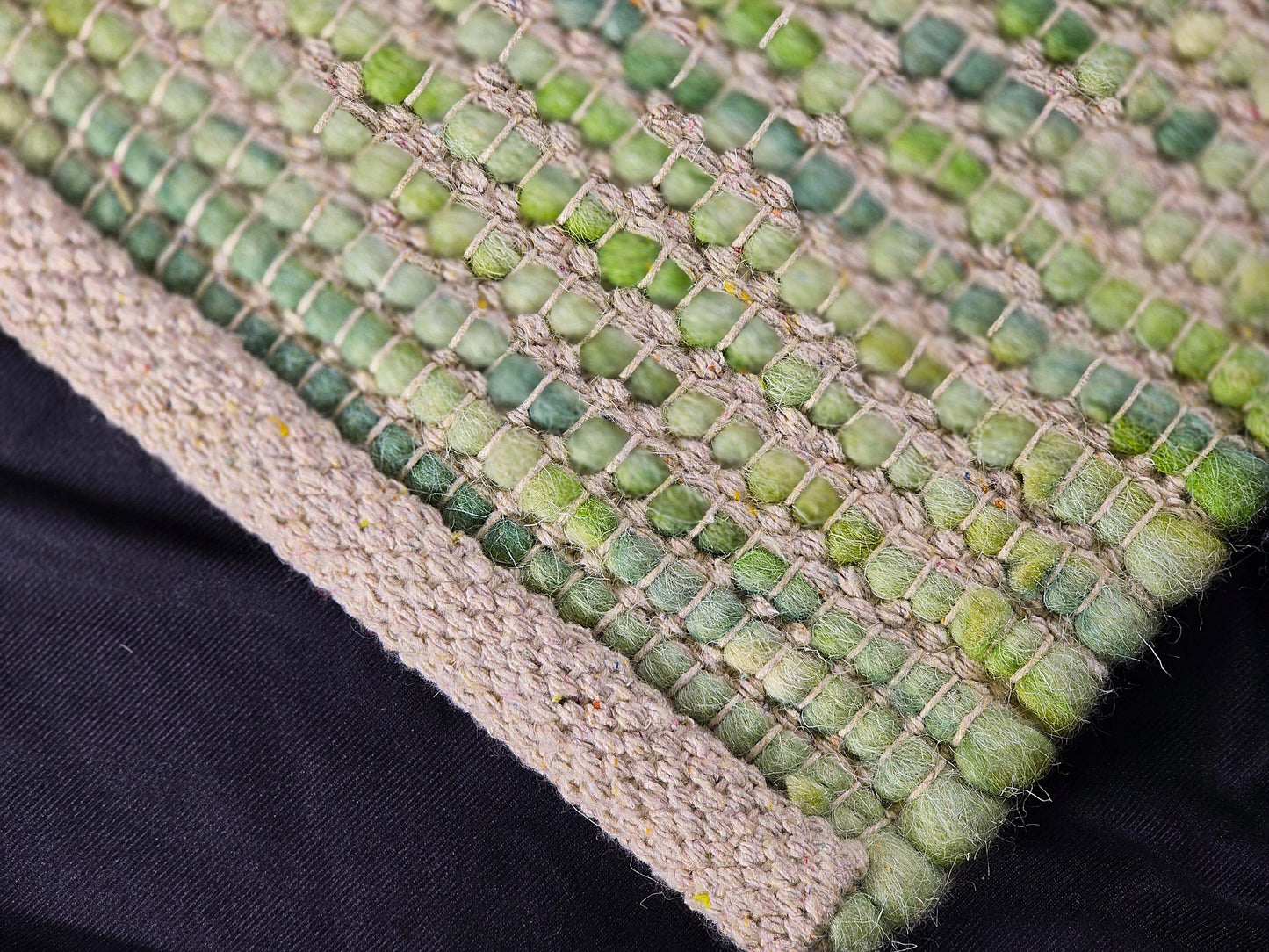 Custom Chunky Green Wool Rug – Handwoven Nature-Inspired Loop Rug – Eco-Friendly Area Rugs in All Sizes