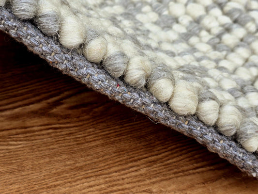 Custom Chunky Wool Gray Rug – Handwoven Neutral Gray and Off-White Area Rug – Modern Rustic Rug for Living Room, Bedroom, and Entryway